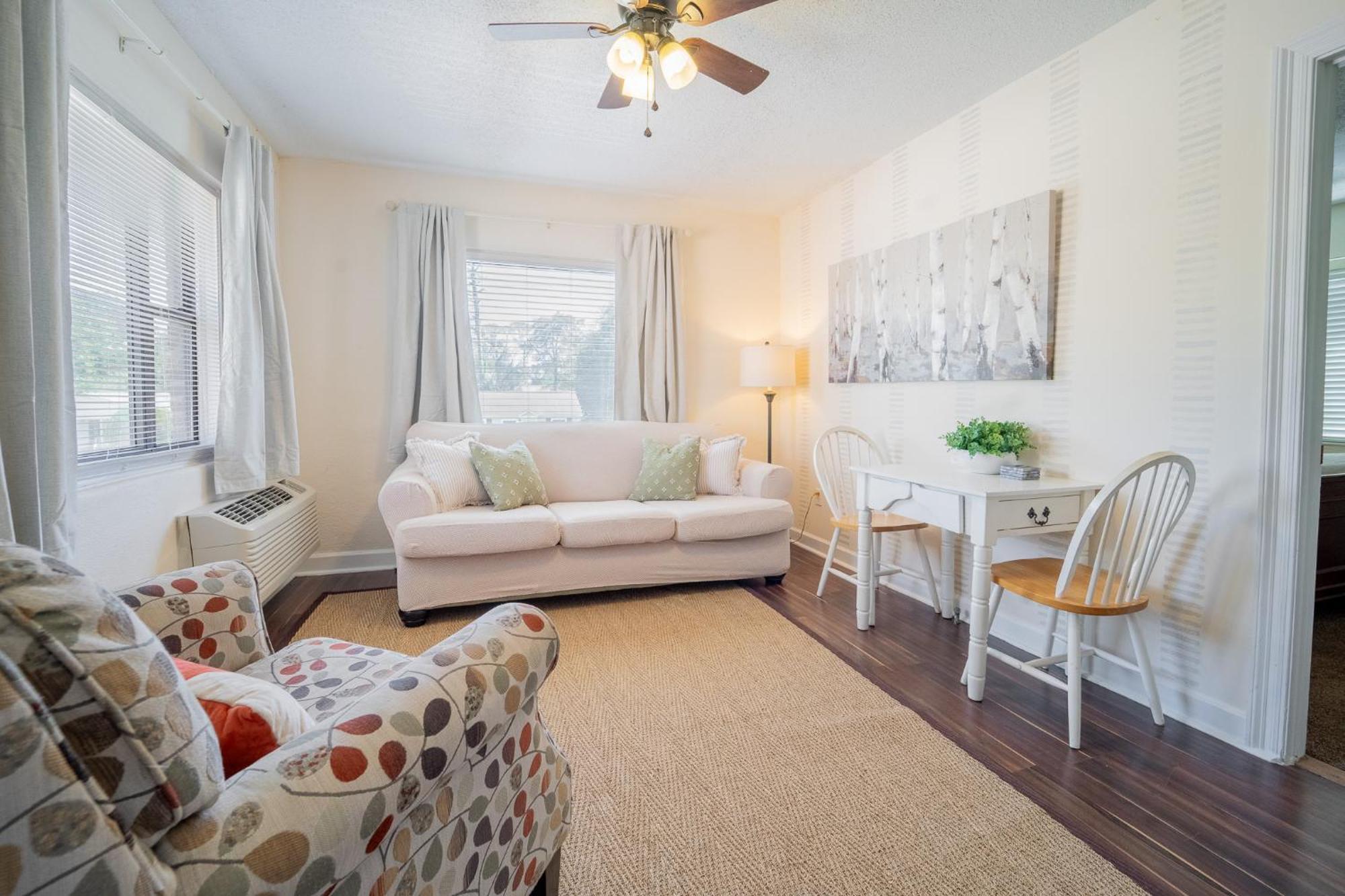 The Flats On Florida St - Super Comfy 2-Bedroom Apartments Mobile Buitenkant foto