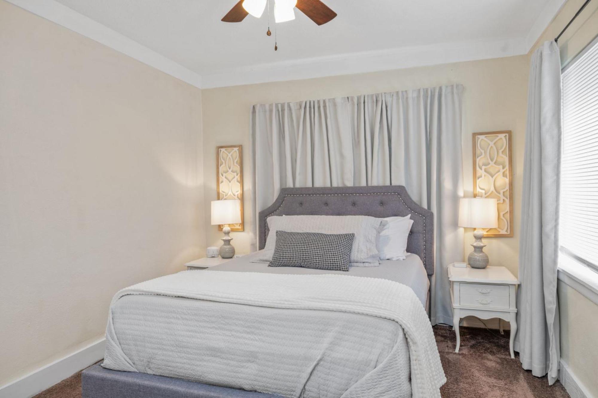 The Flats On Florida St - Super Comfy 2-Bedroom Apartments Mobile Buitenkant foto