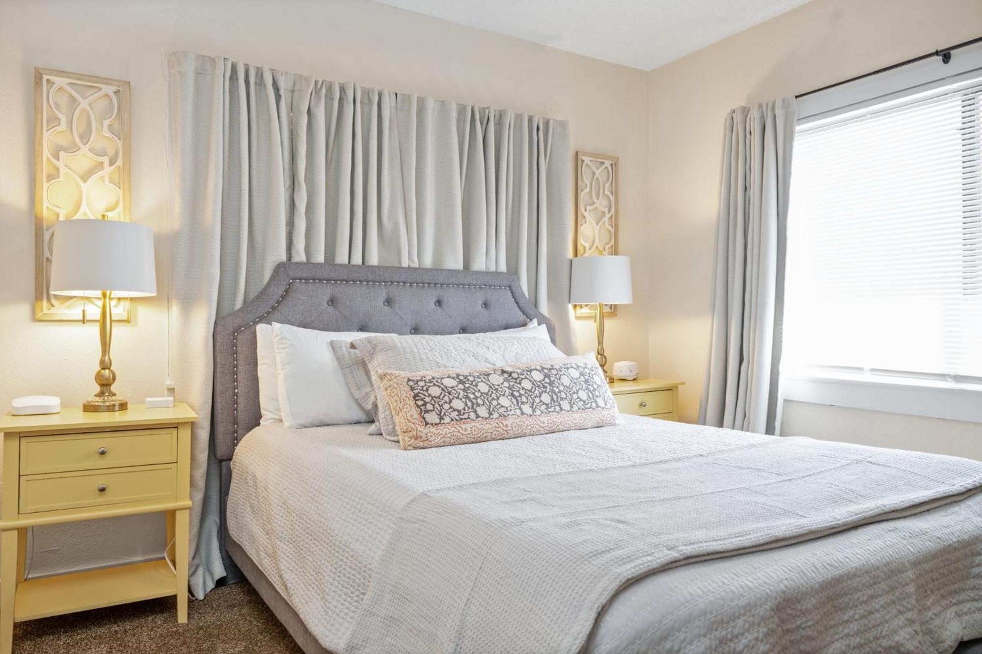 The Flats On Florida St - Super Comfy 2-Bedroom Apartments Mobile Buitenkant foto