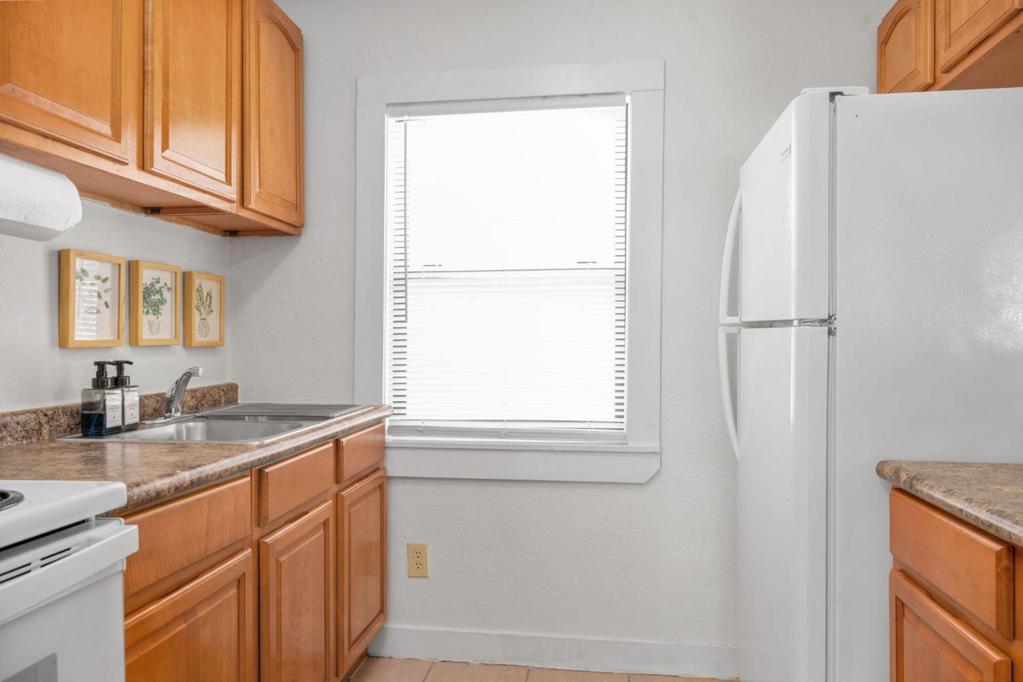 The Flats On Florida St - Super Comfy 2-Bedroom Apartments Mobile Buitenkant foto