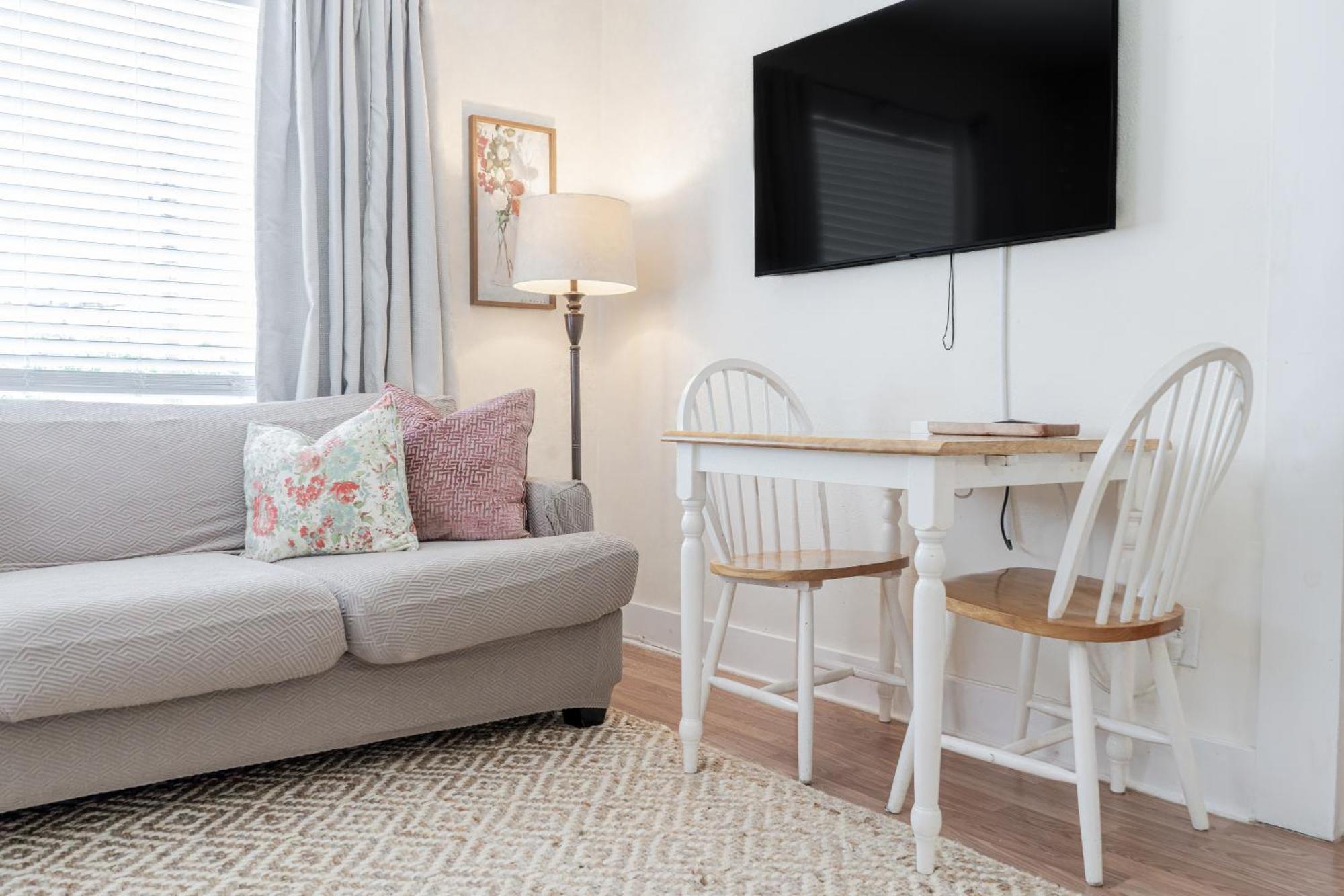The Flats On Florida St - Super Comfy 2-Bedroom Apartments Mobile Buitenkant foto