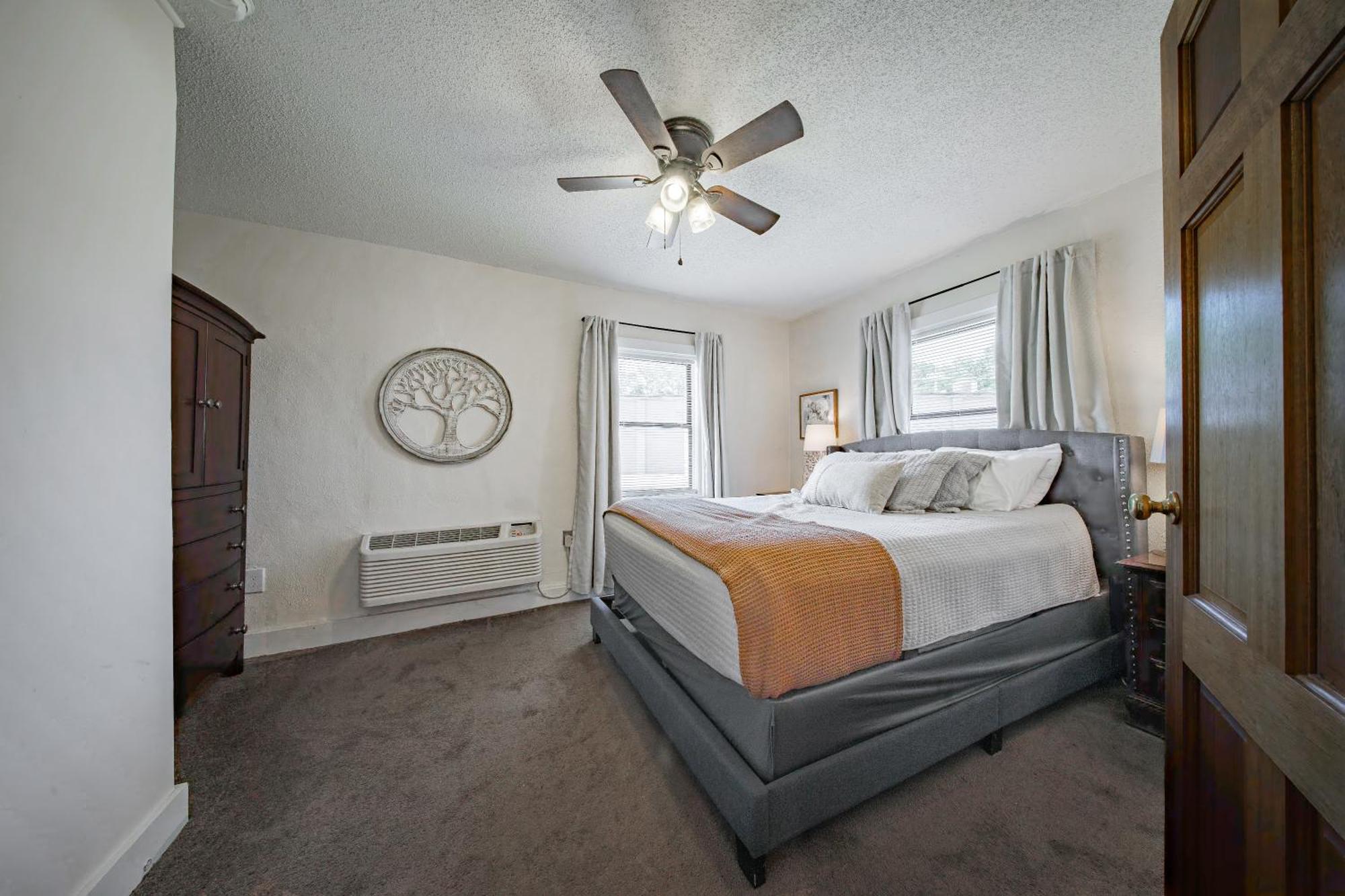 The Flats On Florida St - Super Comfy 2-Bedroom Apartments Mobile Buitenkant foto